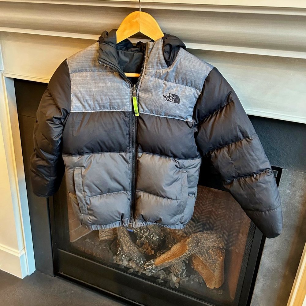 The North Face Boys Moondoggy Reversible Down Winter Coat M 10-12
